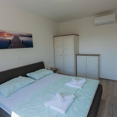 Three-Bedroom Premium Holiday Home Atmosfera With Private Pool&Sauna Vodice Eksteriør bilde