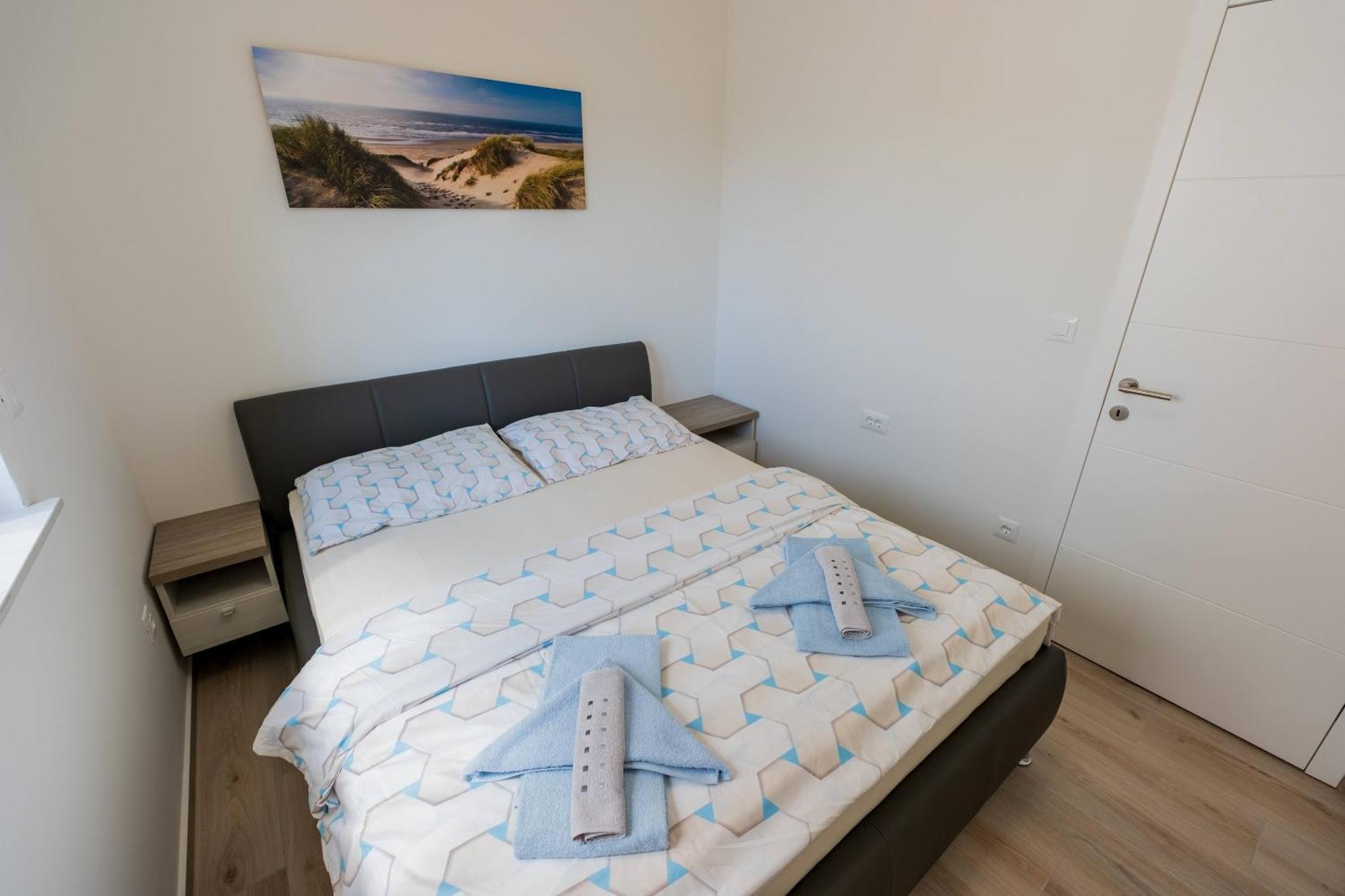 Three-Bedroom Premium Holiday Home Atmosfera With Private Pool&Sauna Vodice Eksteriør bilde
