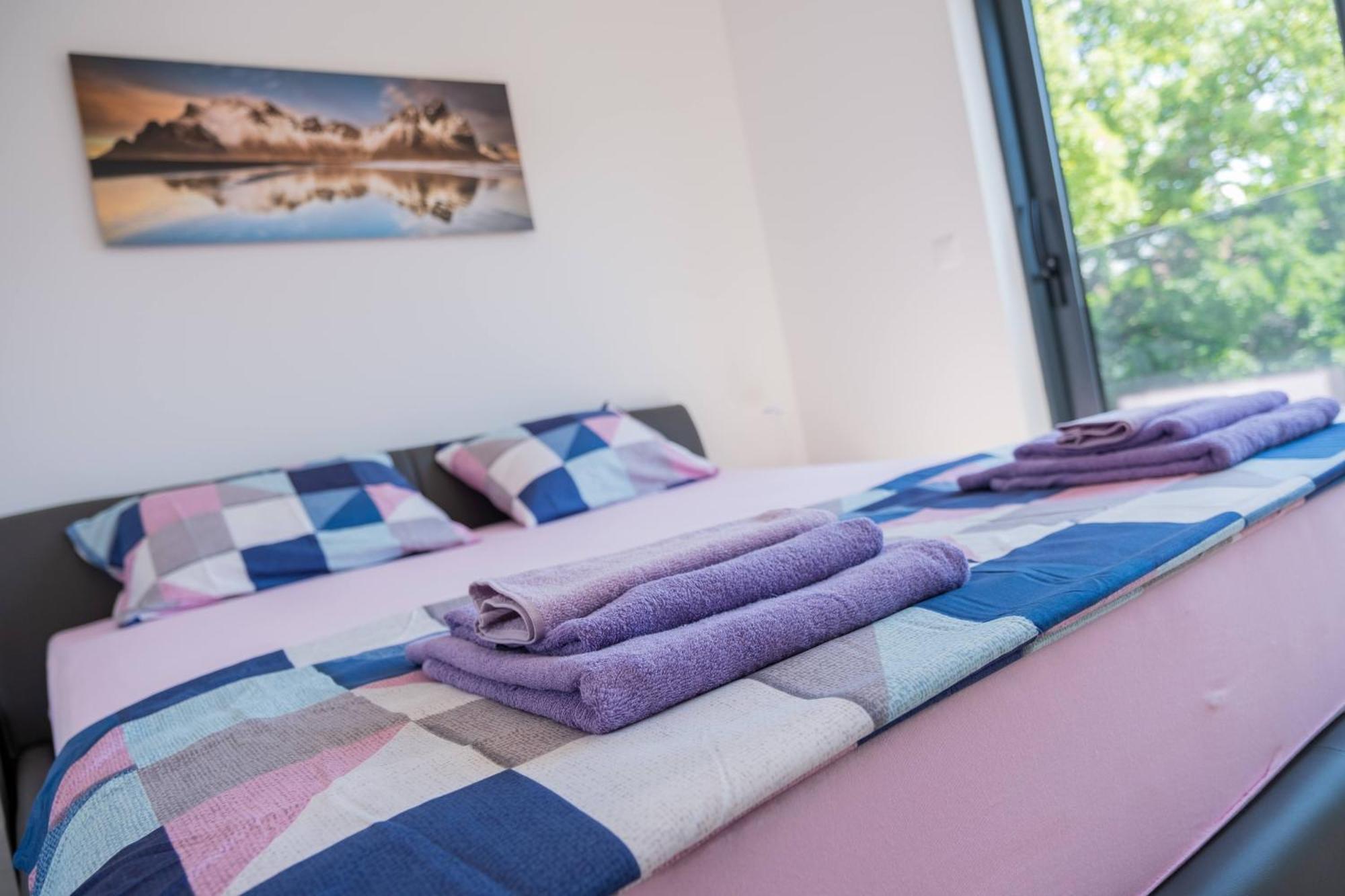 Three-Bedroom Premium Holiday Home Atmosfera With Private Pool&Sauna Vodice Eksteriør bilde